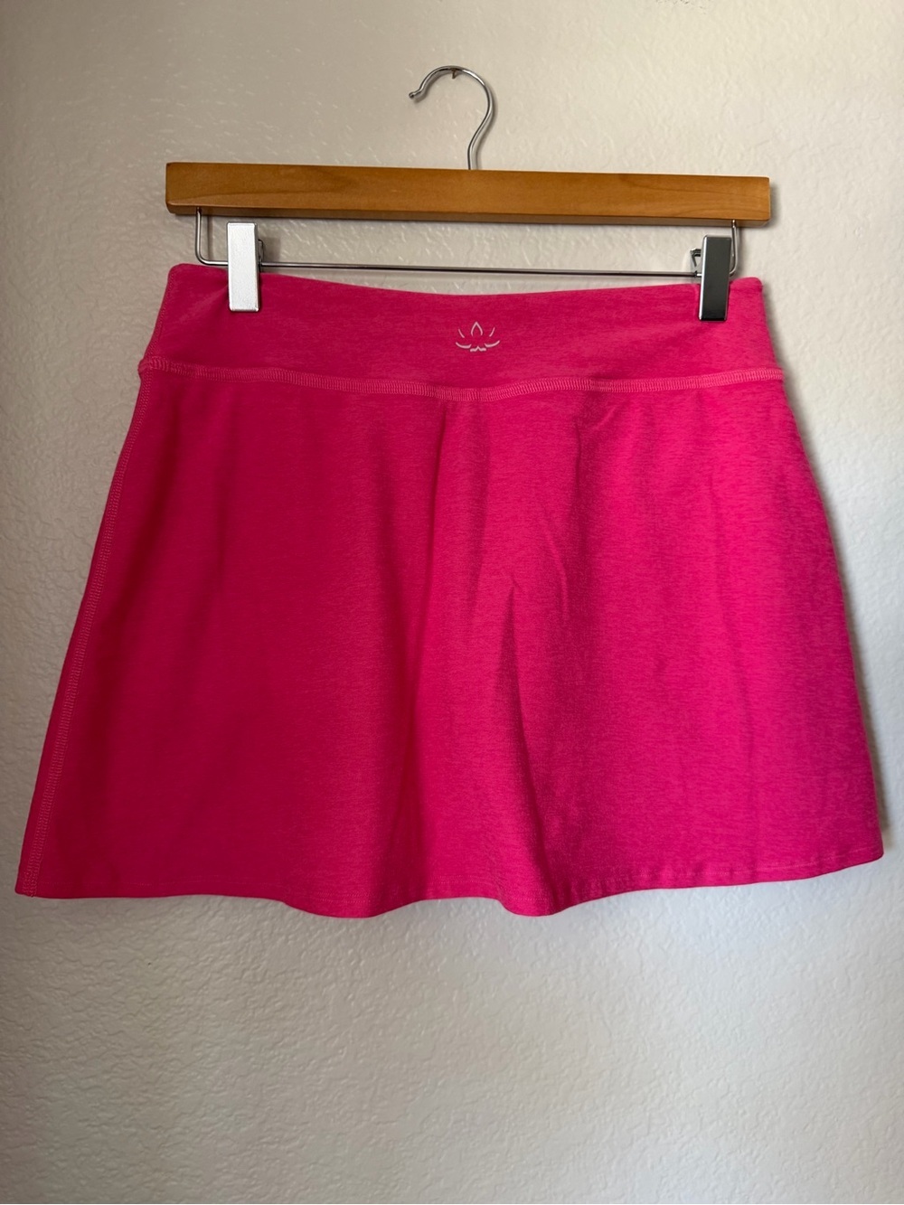 Beyond Yoga Women's Pink Skort - Picture 5 of 7